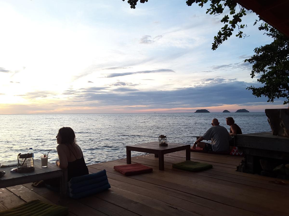 Bee Sleep Hostel Lonely Beach (Adults Only) Koh Chang Exterior photo